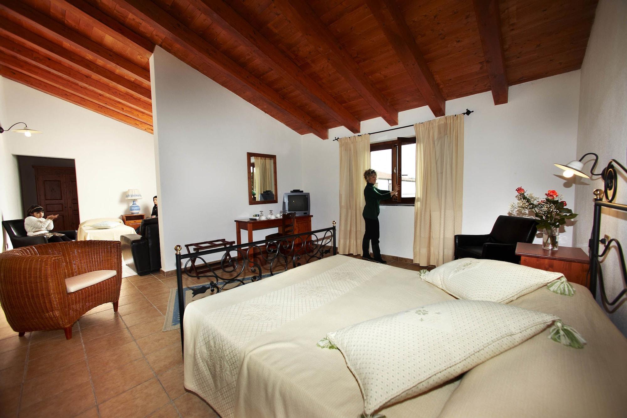 Hotel Su Baione Abbasanta Екстериор снимка