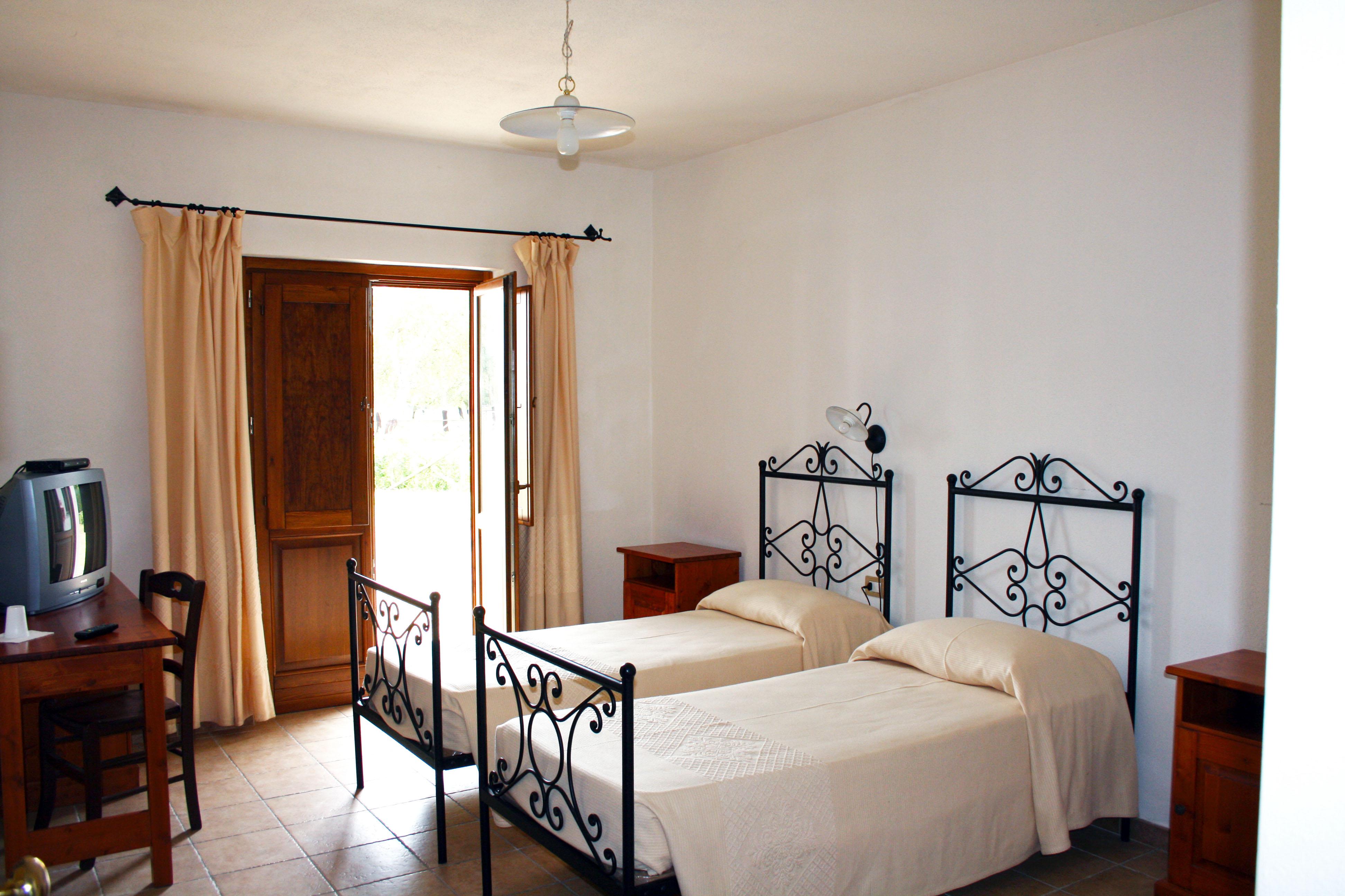 Hotel Su Baione Abbasanta Екстериор снимка