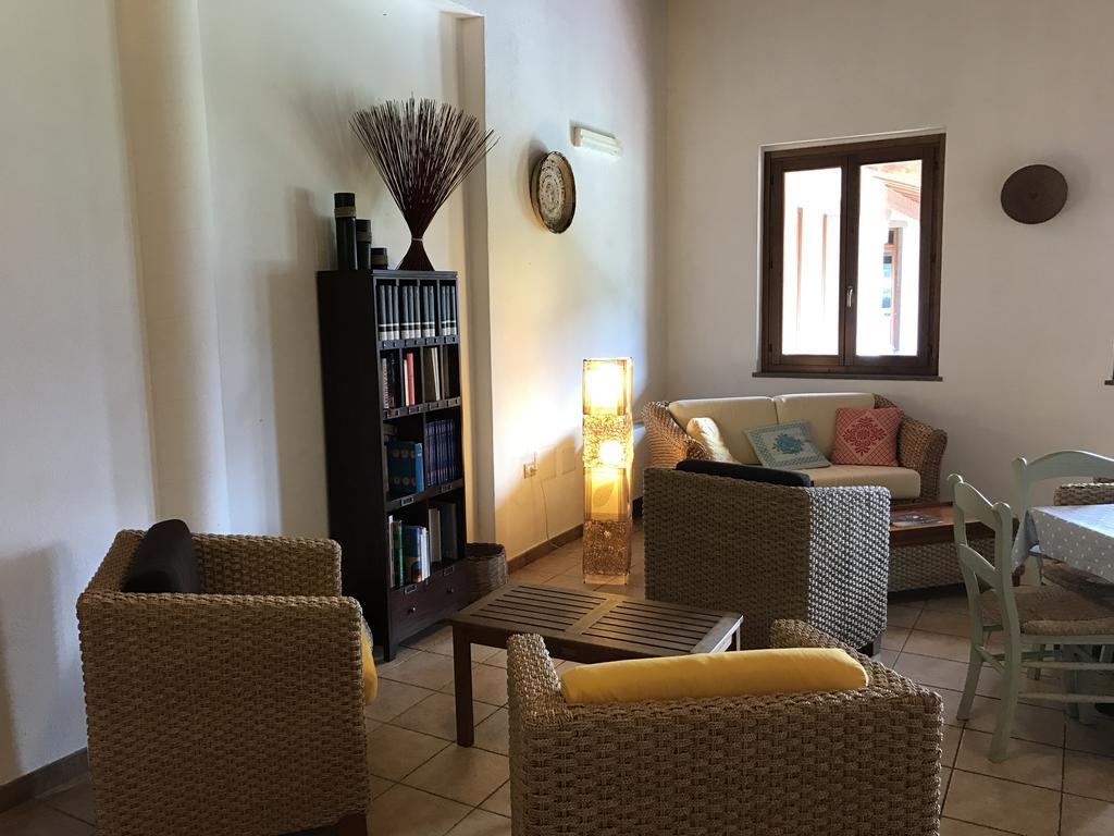 Hotel Su Baione Abbasanta Екстериор снимка