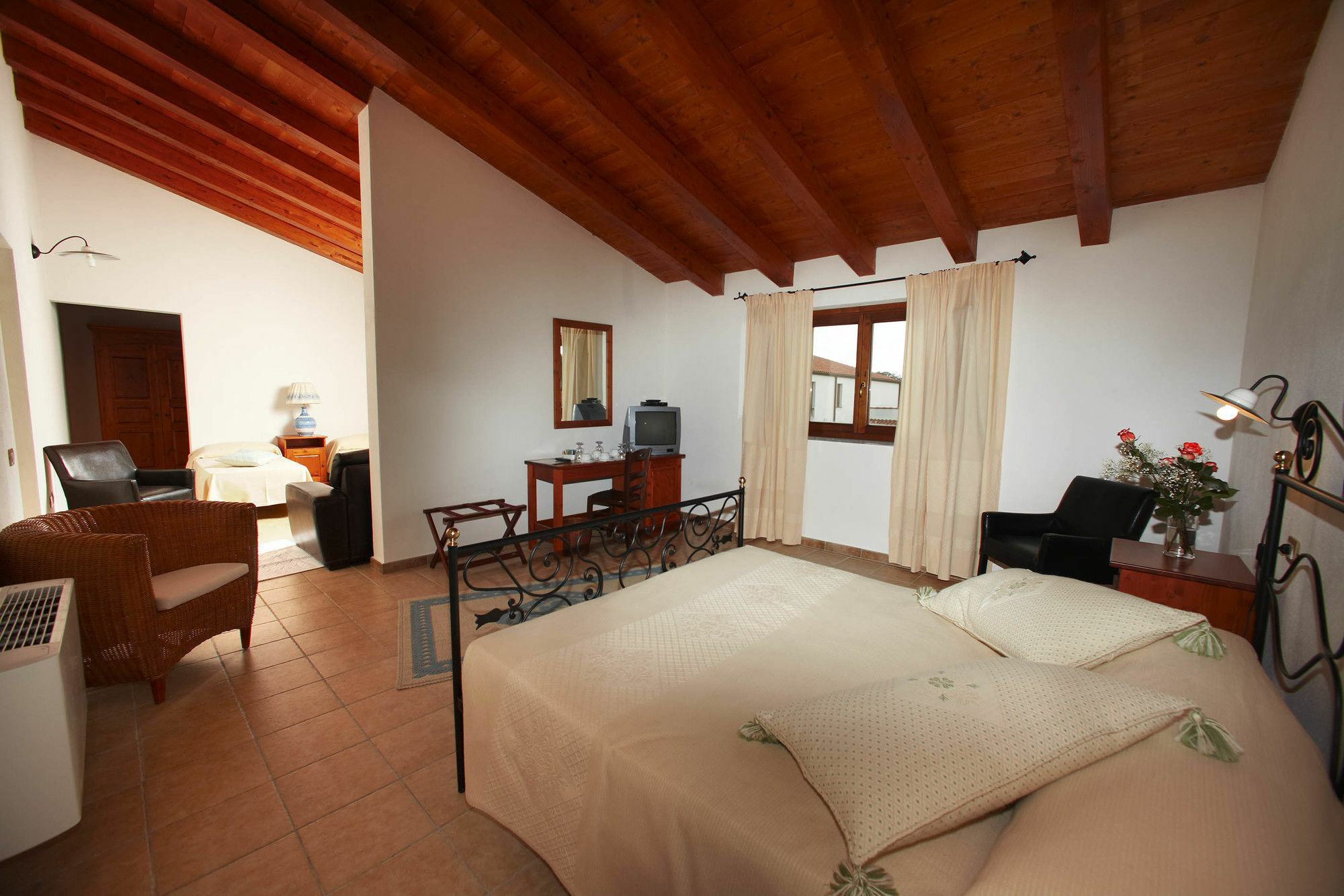 Hotel Su Baione Abbasanta Екстериор снимка